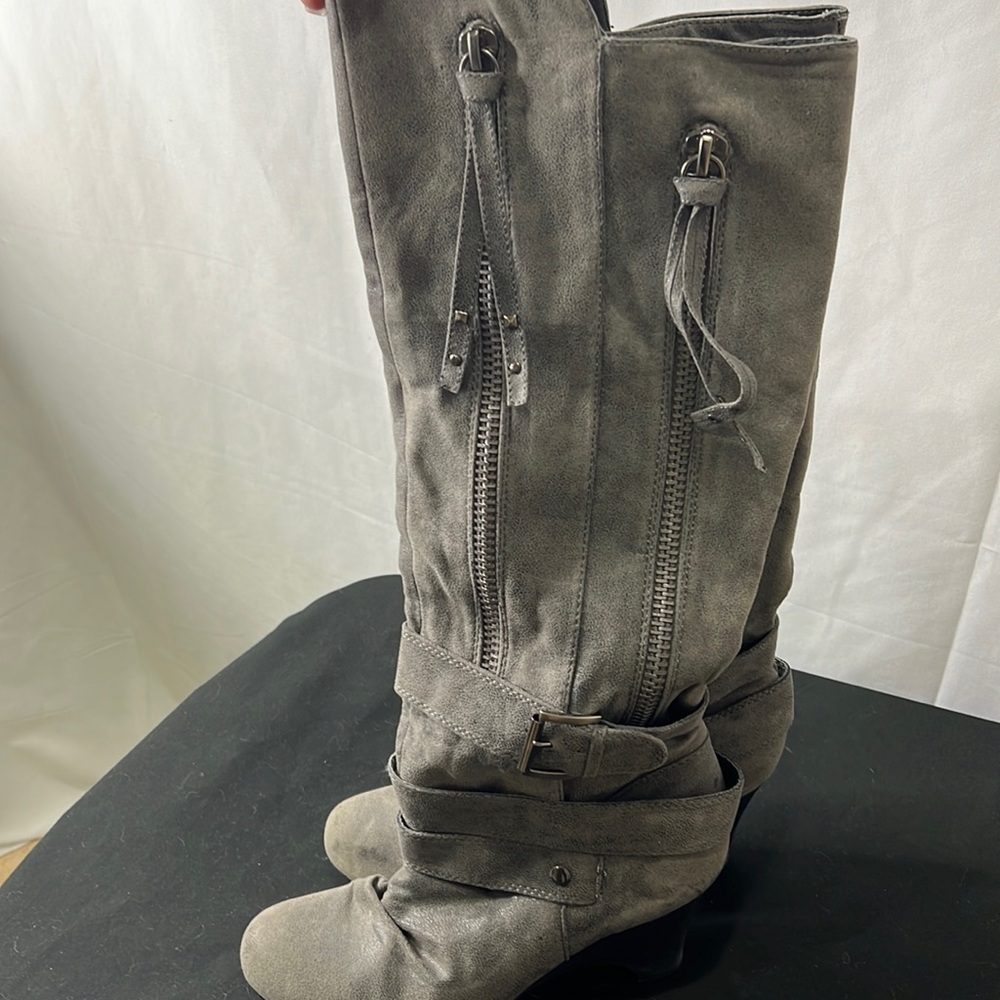 Gray heeled boots
